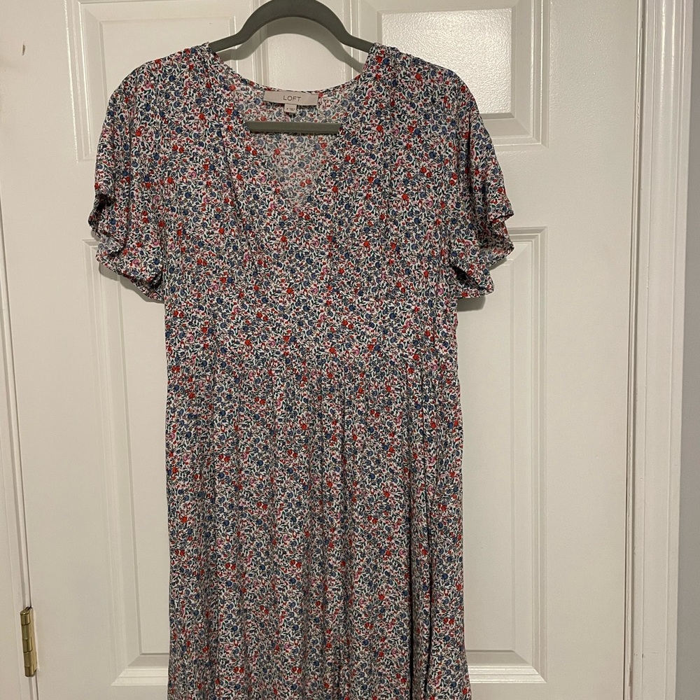 LOFT Gray and Red Flutter Sleeve Midi Sundress